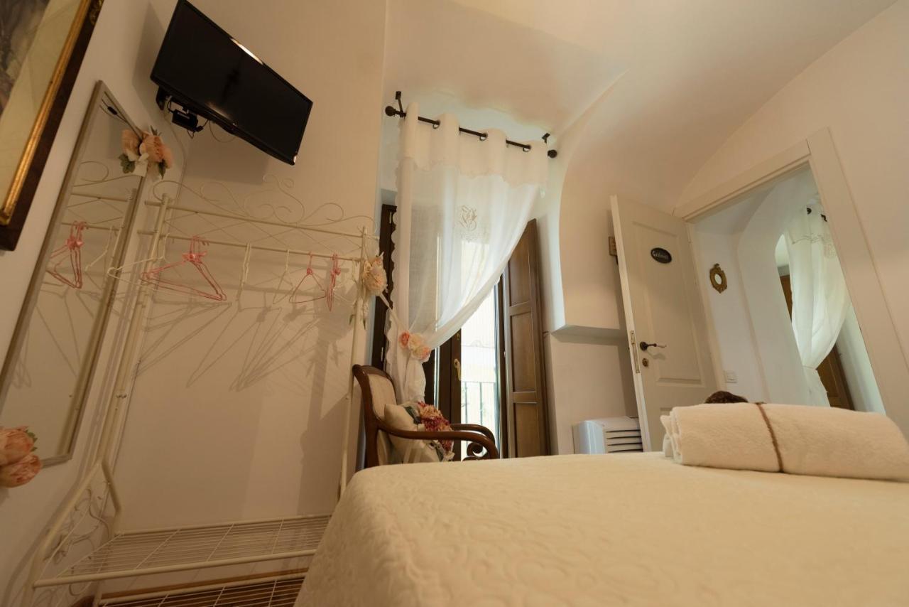 La Casa Degli Angeli Bed and Breakfast Σαλέρνο Εξωτερικό φωτογραφία