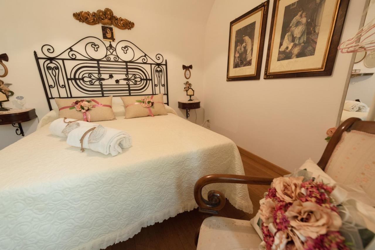 La Casa Degli Angeli Bed and Breakfast Σαλέρνο Εξωτερικό φωτογραφία